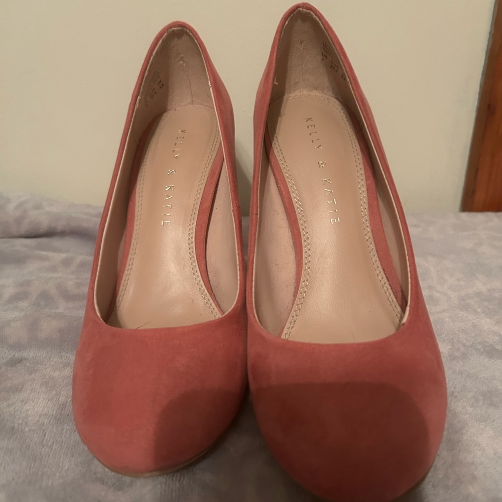 Kelly & Katie Coral Heels Suede Elegance